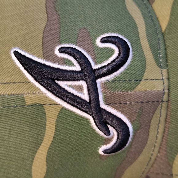 Atlanta Braves Camo Hat - Picture 8 of 8